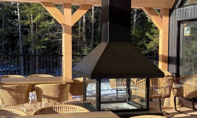 Shannon Casa | Villa Romeo Near Quebec City