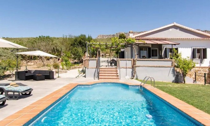 Antequera Villa | Villa Rosales Villanueva de la Concepción by Ruralidays