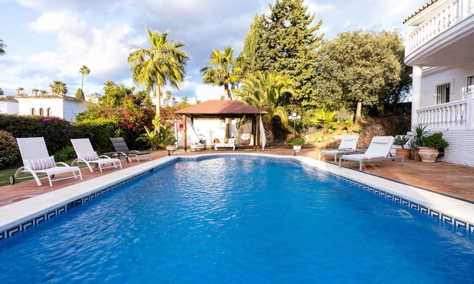 Urbanizacion el Rosario Villa | Villa Rosario - villa de lujo con piscina privada cerca de Marbella
