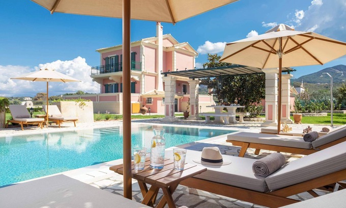 Almiros Beach Villa | Villa Rose Almyros B