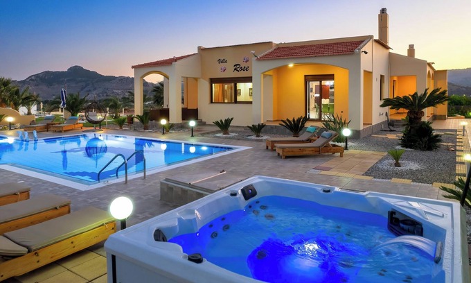 Kolymbia Villa | Villa Rose tiene capacidad para 9