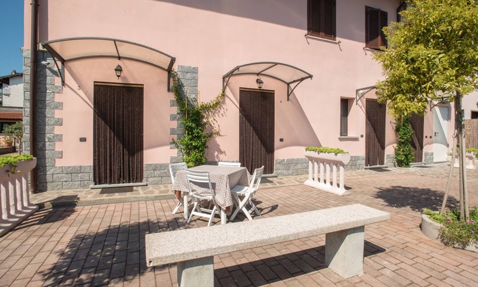 Paruzzaro Cama Y Desayuno | Villa Rosy B&B