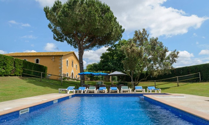 Aiguaviva Villa | Villa Rustica Oferta- 5% en 7noches, Costa Brava, piscina privada, bbc y jardín