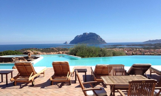Porto San Paolo Casa | Villa Salamandra is a Luxury Villa Rentals in Sardinia