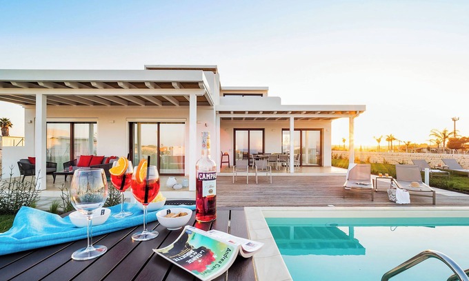 Reitani Villa | Villa en Marzamemi, Sicilia, Italia con piscina climatizada para 6 personas