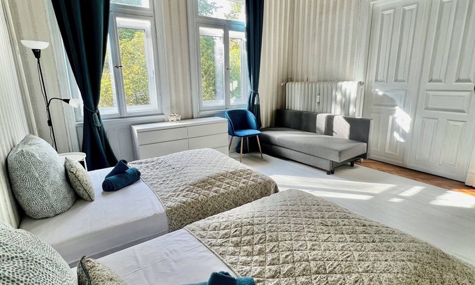 Bovenden Apartamento | Villa Sartorius - Where, Nostalgia Blooms a Timeless Retreat