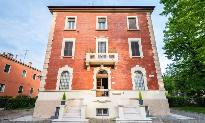 Santo Stefano Cama Y Desayuno | Villa Savioli Room & Breakfast