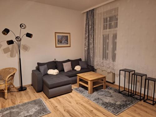 Wiener Neudorf Apartamento | Villa SCS Nähe
