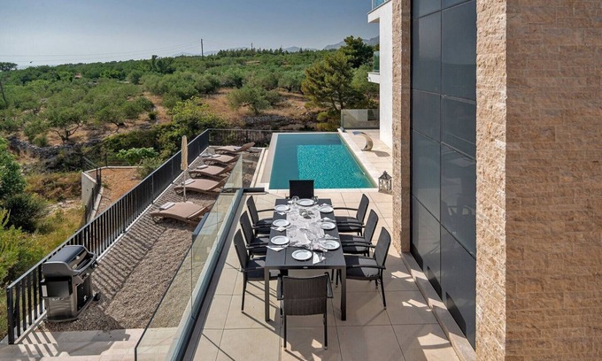 Promajna Villa | Villa Sea Splendor with Pool