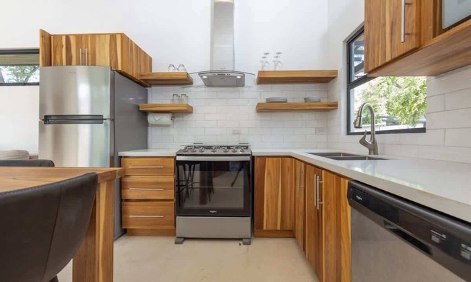 Para Casa | Villa Serenity 2 Bedroom 1 min walk to the beach