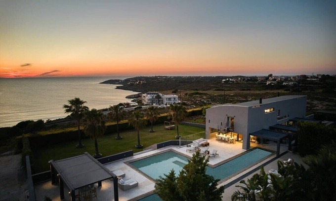 Chorafakia Villa | Villa Shanti by Cura Villas Collection