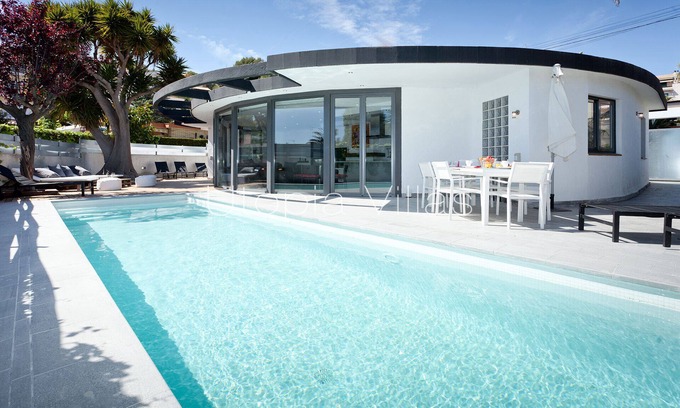 Vallpineda Villa | Impresionante villa de 4 dormitorios con piscina privada