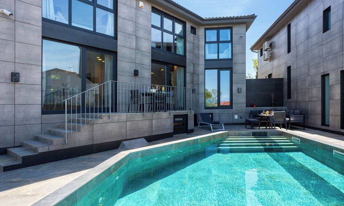 Zidarici Villa | Villa Signature with heated pool (Kvarner - Malinska)
