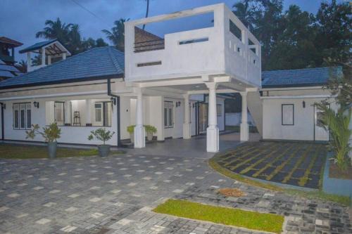 Kochchikade Villa | Villa Silversands, Negombo