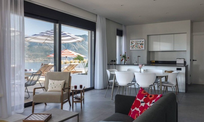 Aktio-Vonitsa Villa | Villa Sirius. 4 bed villa. Private infinity pool.