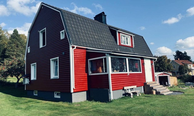 Svarta Casa | Villa Skogsfred - Cozy country house in Värmland