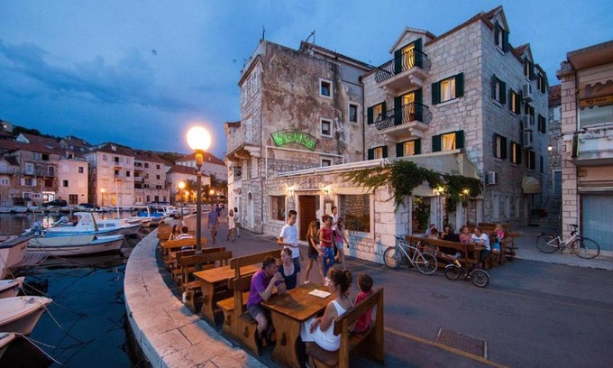 Milna (Brac) Hotel | Villa Slika