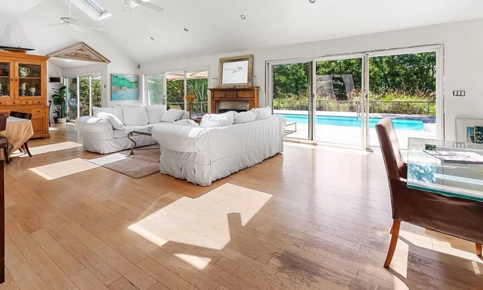 East Hampton North Villa | Villa Sofia: Luxurious Retreat in East Hampton North