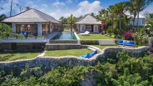 Pecatu Villa | Villa Sol Y Mar by Elite Havens