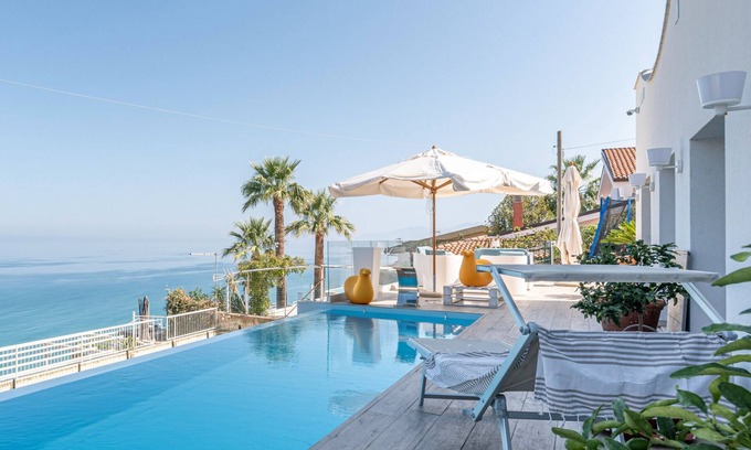 Torre Colonna-sperone Apartamento | Villa Sole by Wonderful Italy - Alicudi con Piscina