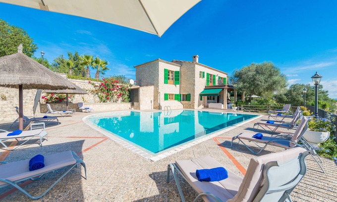 Petra Villa | Villa "Son March" con piscina en una zona rural