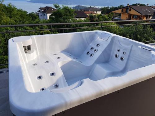 Cresseglio Apartamento | Villa Spa Nipotine
