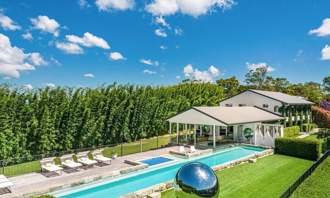McLeods Shoot Casa | Villa St Helena a luxurious Byron Bay Hinterland estate perched on St Helena ridge overlooking Byron