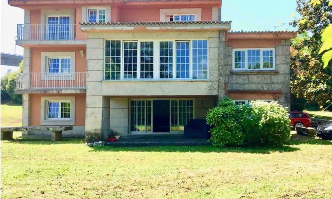 Bergondo Chalet De Esquí | Villa Sun du Marais
