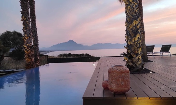 Capo Casa | Villa Atardecer Marino