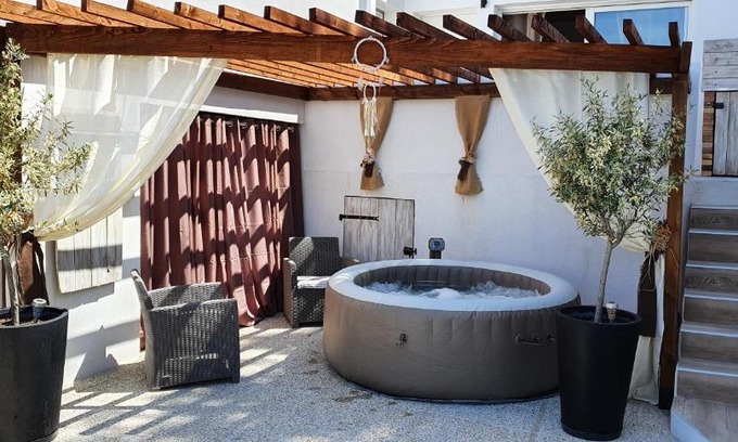 Carnoux-en-Provence Casa | Villa T3 à 10' de Cassis SPA - Jacuzzi