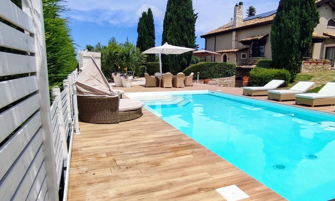 Vasto Villa | Villa en Vasto con 5 habitaciones, capacidad 10