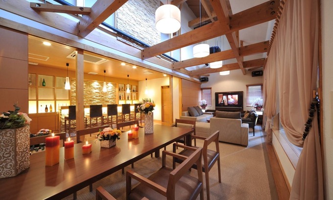 Maebashi Casa | Villa Terrace 01 Building The largest party space / Maebashi Gunma
