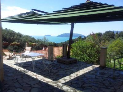San Terenzo Casa | villa terrazza Baia Blu