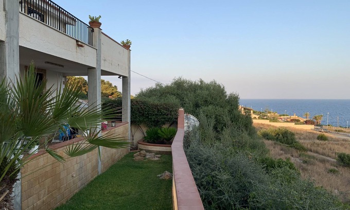 Plemmirio Villa | Villa the pine forest by the sea (200m from the sea)
