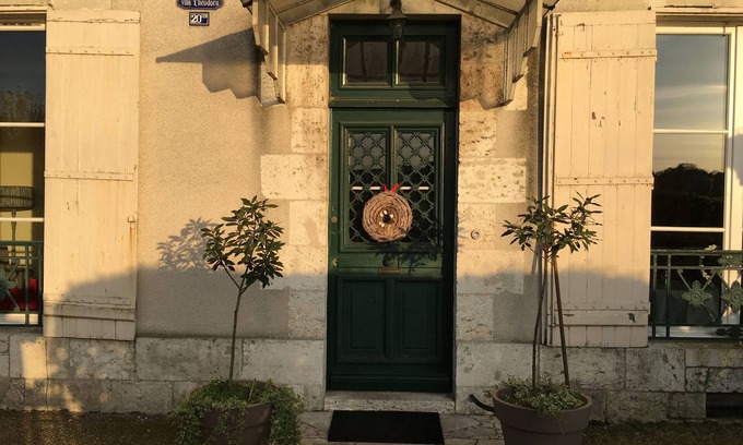 Blois Casa | Villa Theodora au Centre des Chateaux de la Loire et du Zoo de Beauval
