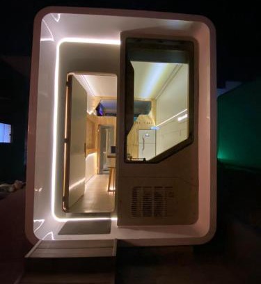 Estrela Casa | Villa Tiny- CÁPSULA FUTURÍSTICA