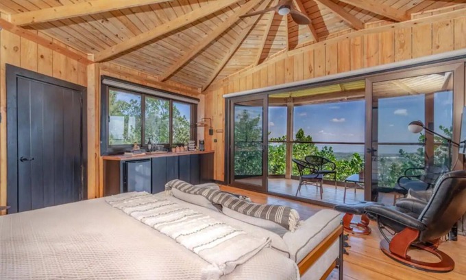 La Vega Province Villa | Villa TreeHouse