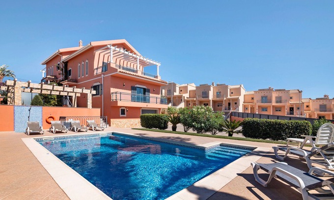 Albufeira Villa | Villa 'Trindade' con piscina privada, Wi-Fi y aire acondicionado