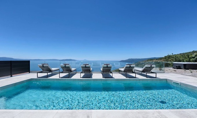 Ripenda Kosi Villa | VILLA ULTIMA - luxury villa with a sea view
