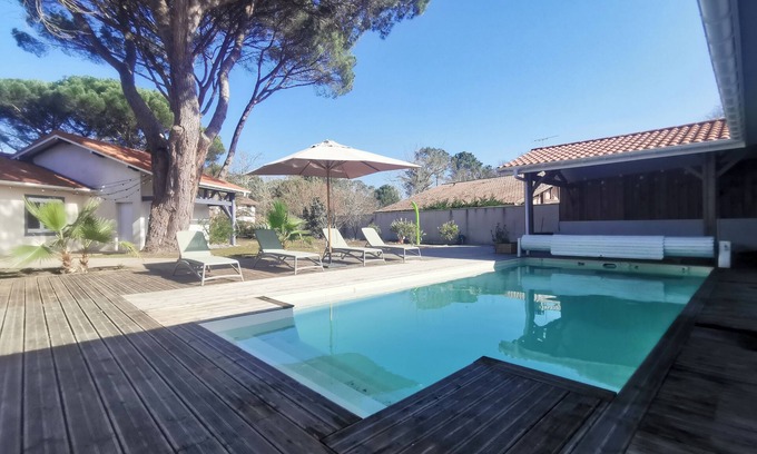 Leon Villa | VILLA UNDER THE PINES