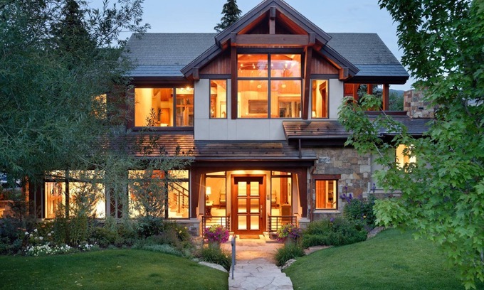 Aspen Casa | En la ciudad, 6 Dormitorio Mountain Home con Patio privado, Bañera de hidromasaje y Vistas