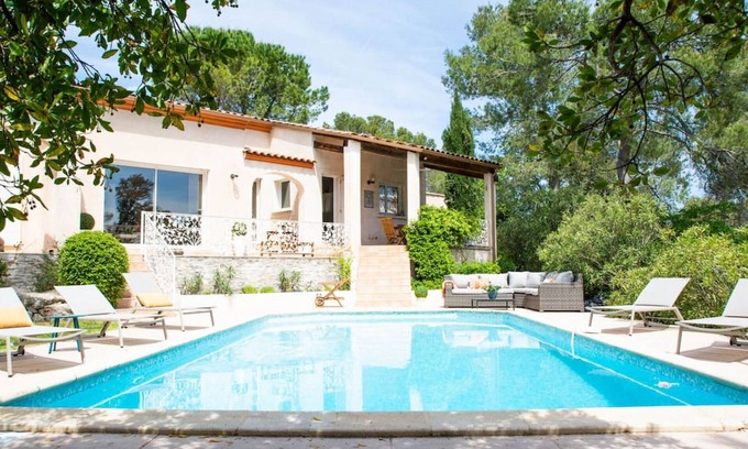 Montferrier-sur-Lez Villa | Villa Verveine - Stylish Languedoc villa with pool