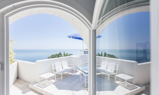 Vasto Casa | Villa Vignola Hotel