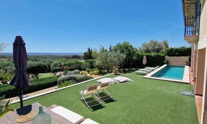 Portol Villa | "Villa Portol" con vistas al mar y a la montaña, piscina, aire acondicionado, Wi-Fi, terraza,