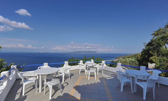 Xanthi Region Villa | Villa VIOLA + JASMINE. Acceso privado al mar. Vista privilegiada del Egean.