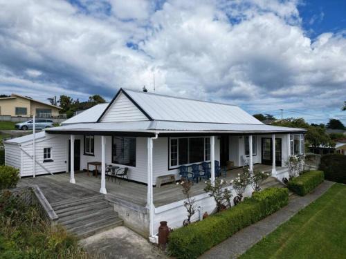 Riverton Casa | Villa Vista