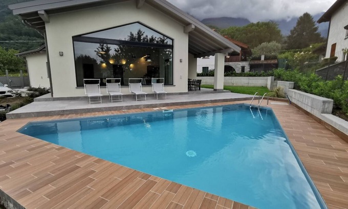 Colico Piano Casa | Villa Vittoria - POOL