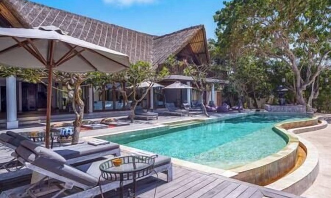 Mushroom Bay Villa | Villa Voyage by Elite Havens