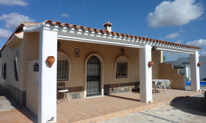 Los Franceses-la Vega Casa | Villa con estilo andaluz. Naturaleza pura! piscina privada