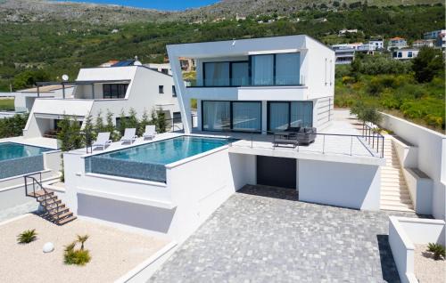 Podstrana Casa | Villa White